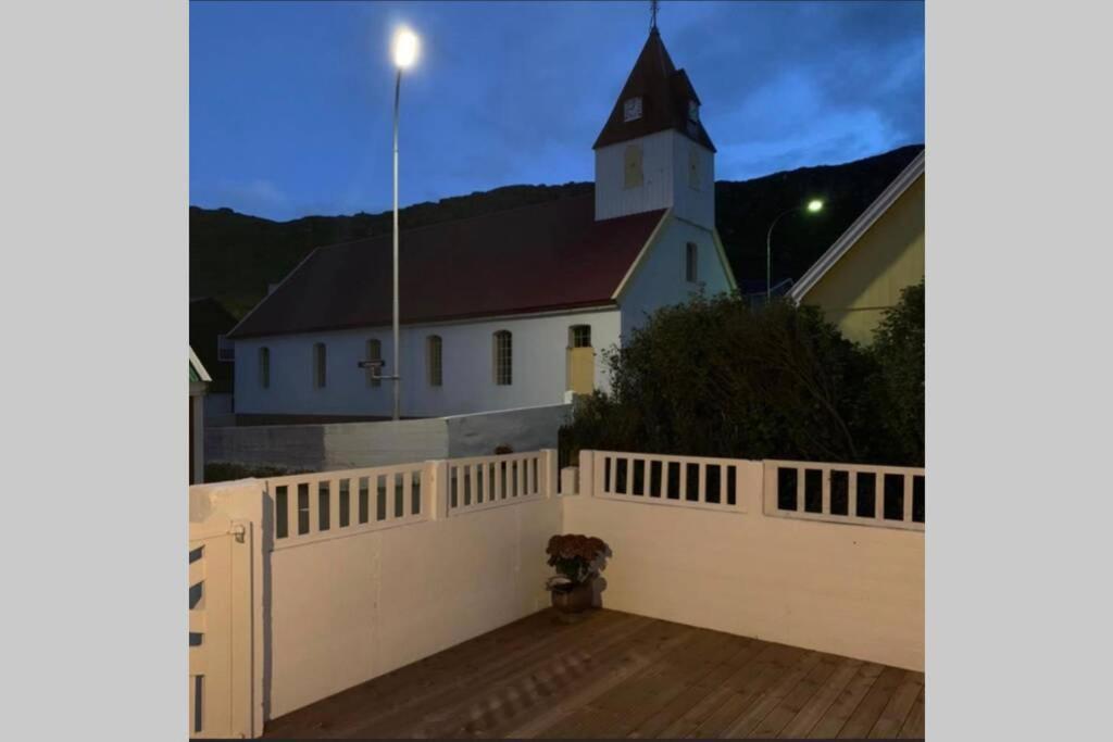 Peddastova In The Heart Of Fishing Village Skopun 外观 照片